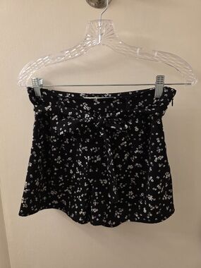 LC Lauren Conrad Black and White Floral Shorts with Tie Waist
